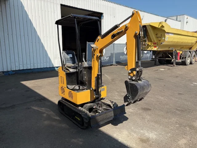JPC 2025 - KV 12 , Mini Excavator, 2 pieces in stock obrázek 16