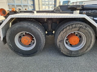 DAF CF 410 2015 - / 8X4 / DEB / FULL-STEEL / 2XBIG AXLE / HYVA 22 TON HOOKLIFT / TUV:29-12-2026 / 372783 KM / MANUAL / EURO-6 / 2015 zdjecie 19