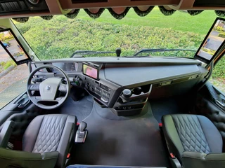 Volvo FH 2026 - 13.500 Aero Globetrotter XL 4x2 - New - Full spec - BUFFL interior - Retarder image 79