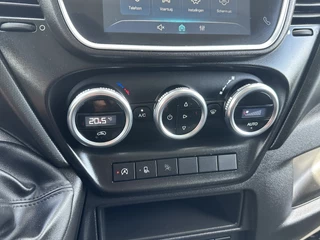 Iveco Daily 2024 - 35S14 2.3D 136 PK FACELIFT / L2H2 / ** 20.950 KM ** / TREKHAAK / 3.500 KG AHG / 270 ACHTERDEUREN / ECC AIRCO / APPLE CARPLAY / 3 ZITS obrazek 14