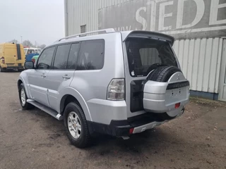 Mitsubishi Pajero 2008 - GLS 3.5 - V6 , 4x4 , 7 Pers., Full Option image 5