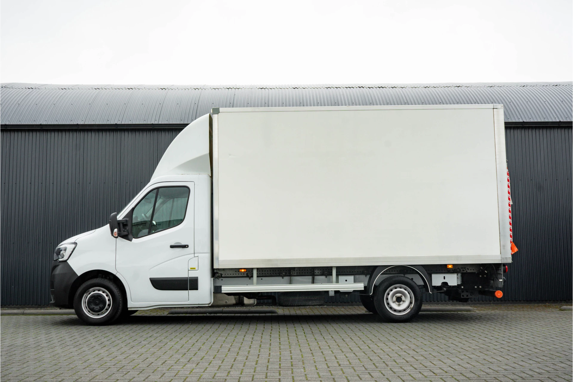 Renault Master 2024 - 2.3dCi 146PK | Bakwagen met Laadklep | LED | Carplay | Camera | Cruise Bild 5