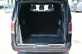 Mercedes-Benz V-Class 2024 - 300d DC L3 XL Avantgarde imagen 16
