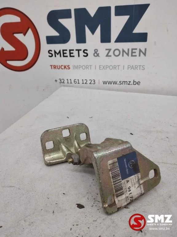 Mercedes-Benz - Occ Deurscharnier onder links Actros MP2/MP3 afbeelding 1