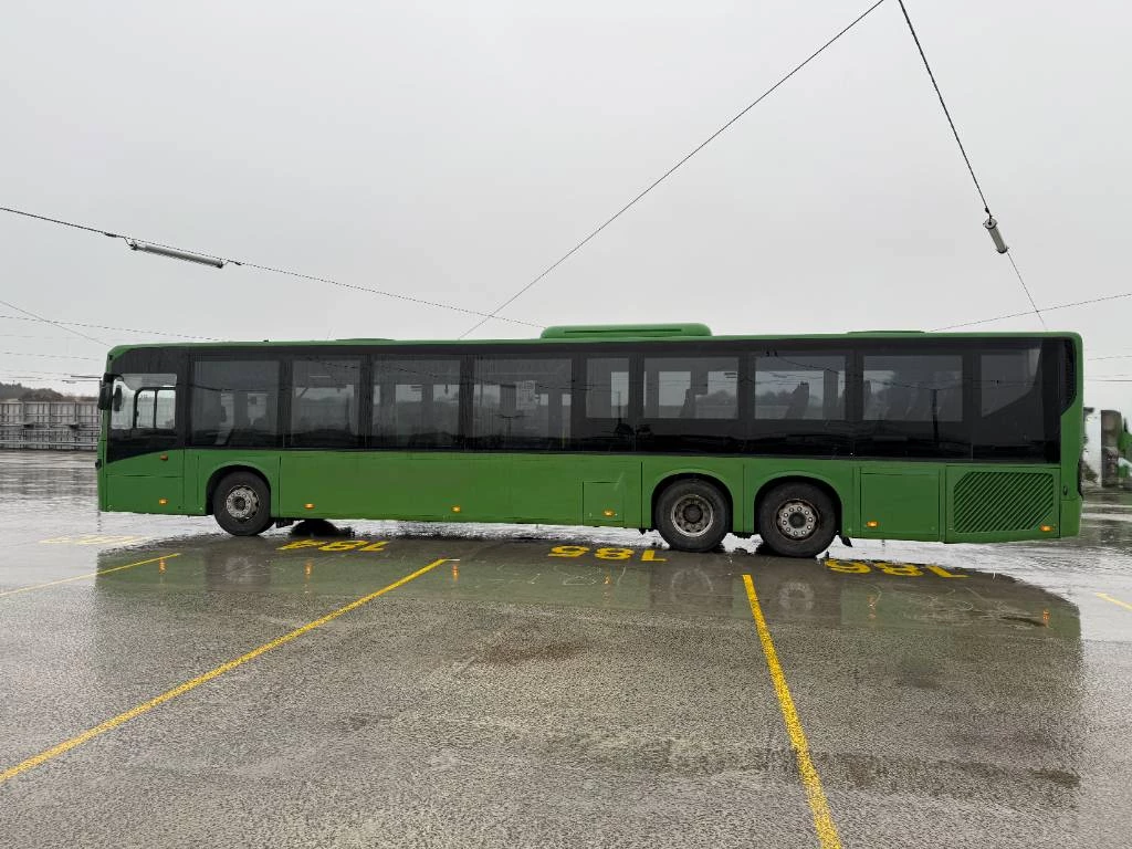 Volvo 2016 - 8900 LE. 38 Units! Bild 7