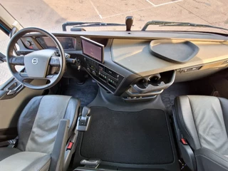 Volvo FH 2024 - 500 Globetrotter XL Cartransporter Blyss Modulo 6 - Like new - Low KM - I parkcool imagen 17