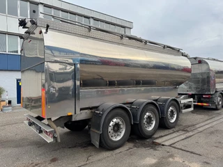 Volvo FM 460 2017 - 8x2 MET INOX TANK obrazek 9