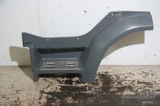 DAF CF 65 - 1363814 Opstapbak DAF CF65 & CF75 LV изображение 1