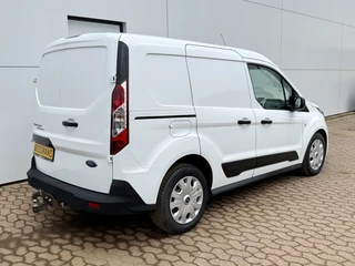 Ford Transit Connect 2023 image 2 thumbnail