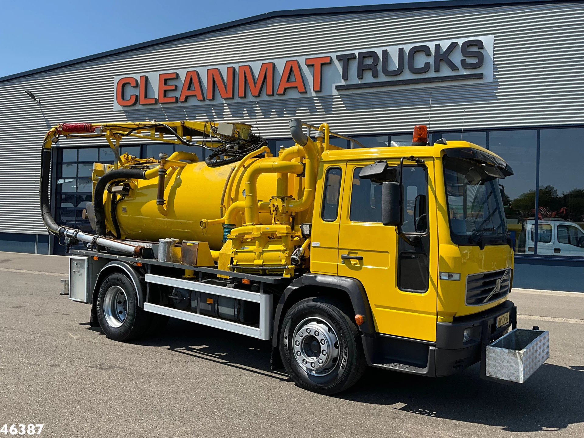 Volvo FL 220 Kolkenzuiger 5m³ Just 147.623 km! 2002 obrázek 5