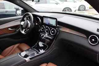 Mercedes-Benz GLC 2020 - 300e 4MATIC AMG Line LEDER SFEER CARPLAY CAMERA 20'' imagen 17