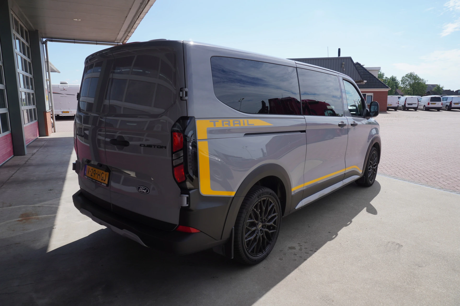 Ford Transit Custom 2024 - 320L 2.0 TDCI 136PK L2H1 Trail DubbelCabine Schuifdeur L/R Bild 7
