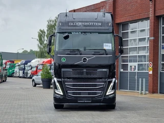 Volvo FH 2026 - 13.500 Globetrotter XL 4x2 - NEW - Full spec - Retarder - I parkcool - Full air - afbeelding 2 miniatuur
