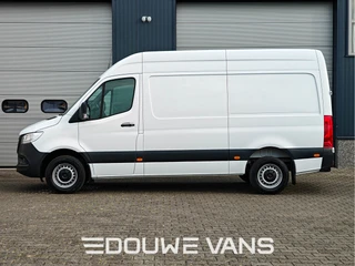 Mercedes-Benz Sprinter 2022 - 317 L2H2 Aut Distronic Trekhaak Navigatie Camera Omvormer afbeelding 2 miniatuur