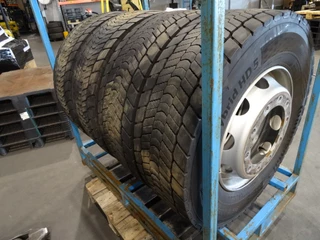 - Geen producent - N/A N/A - CONTINENTAL 315/70 te koop