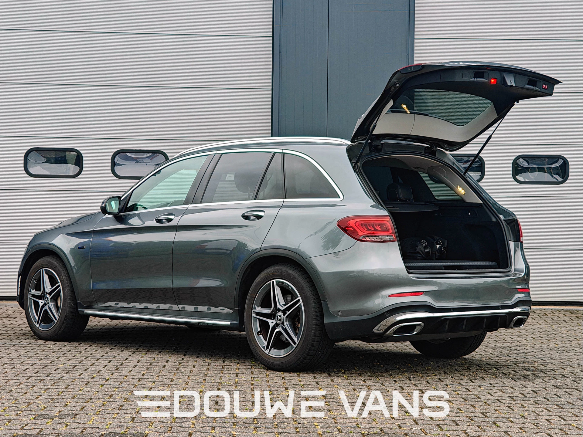 Mercedes-Benz GLC 2020 - 300e 4MATIC Panorama Burmester 360 Camera afbeelding 6