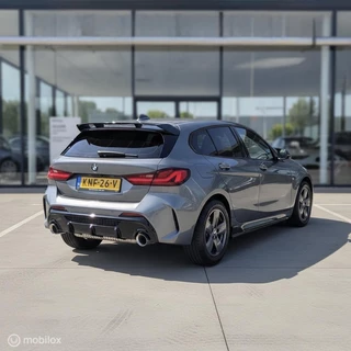 BMW 1 Series 2022 - 118i M Sport Business | NAV | Camera| Automaat obrazek 9