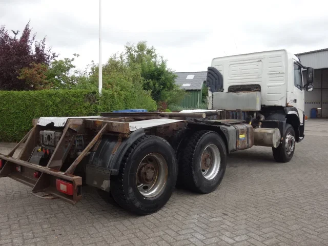 Volvo FM 12.420 2003 - 6x4,manual gearbox,steelsprings afbeelding 10