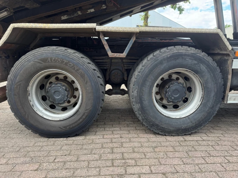 MAN TGS 2009 - 37.400 8X4 EURO 4 / MANUAL / KIPPER afbeelding 6