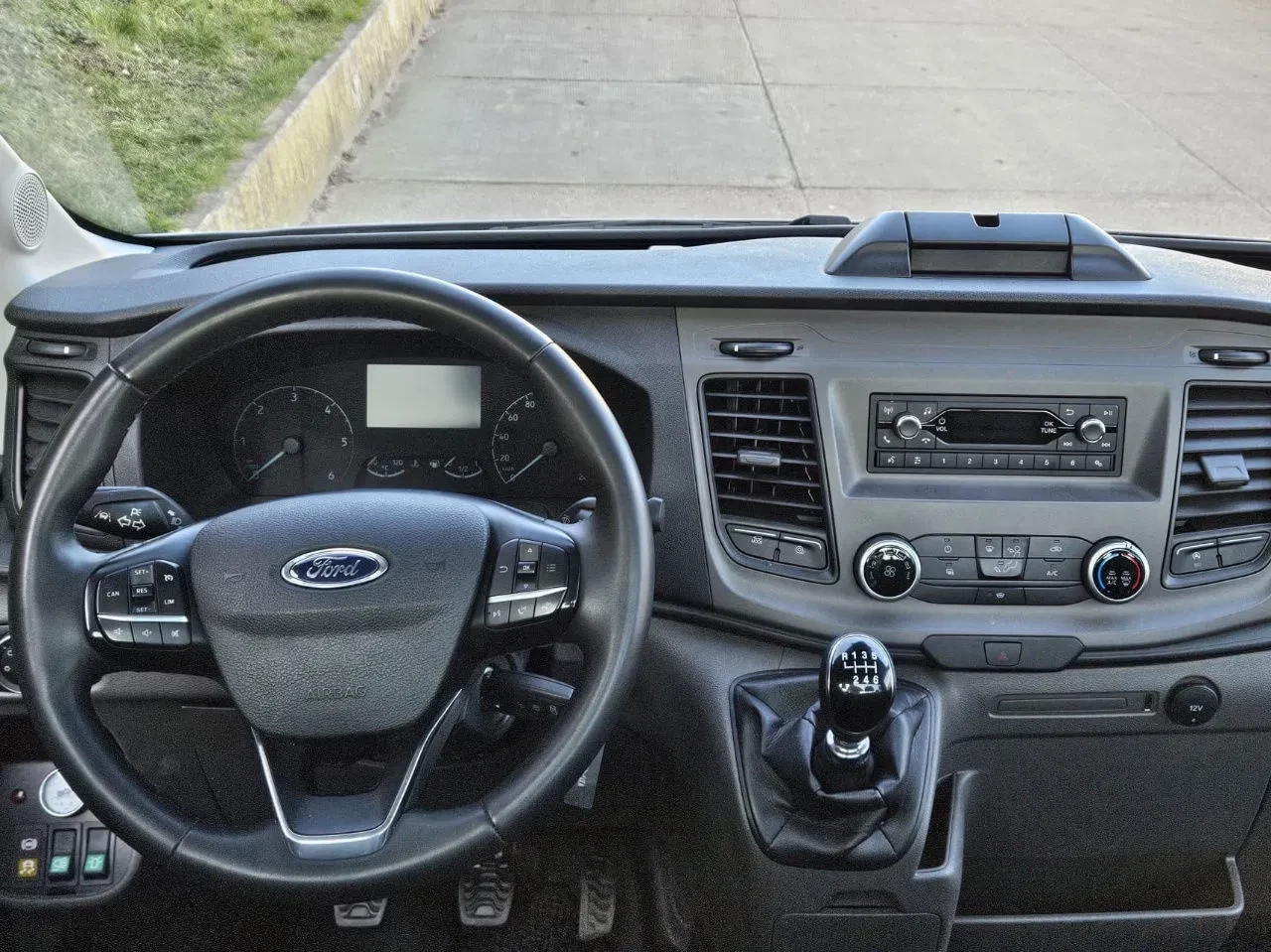 Ford Transit 2023 - 35-17 B-E trekker zdjęcie 5