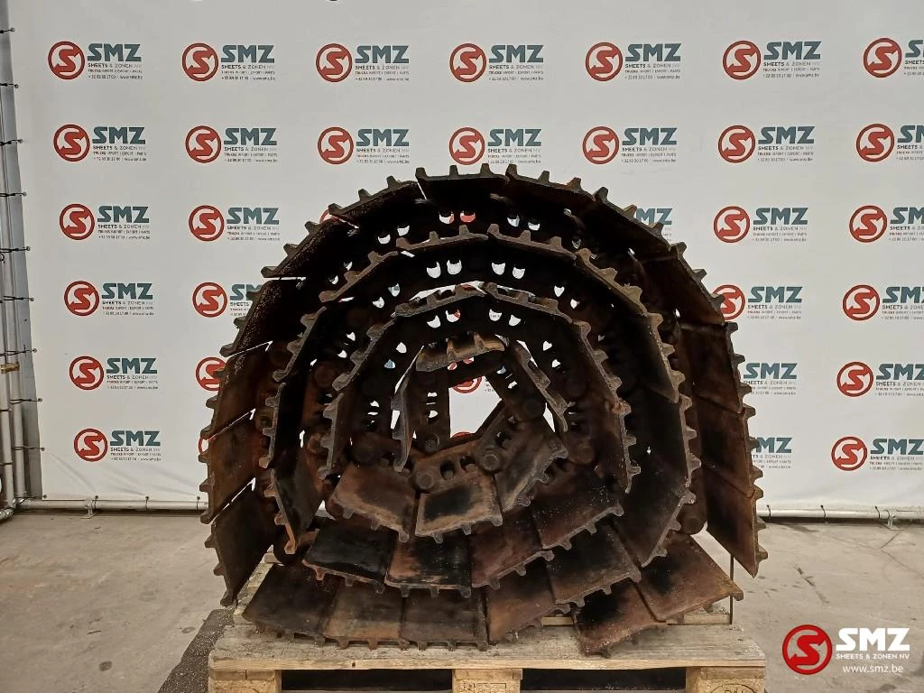Caterpillar 2022 - Track shoe + link track Caterpillar obrázek 1
