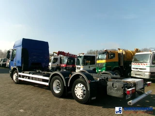 Renault Premium 370 6x2 chassis 2009 imagem 3 miniatura