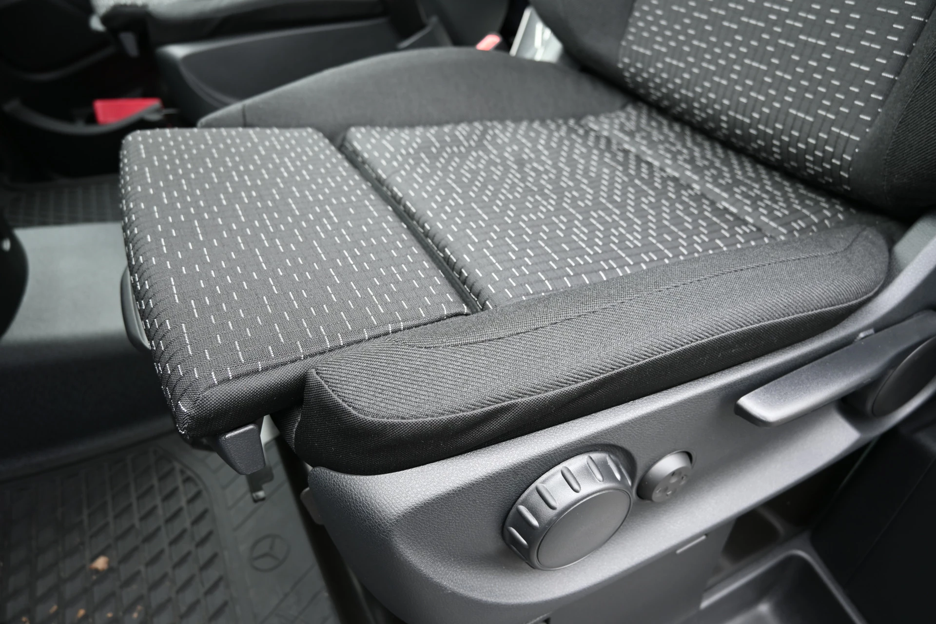 Mercedes-Benz Vito 2024 - 116 CDI L3 Pro 4x4 image 17