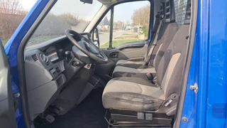 Iveco Daily 2013 - 35C14 CNG + Petrol Maxilift 150D.3 image 2