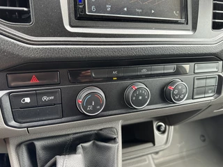 Volkswagen Crafter 2017 - 2.0 TDI 141 PK E6 / L4H3 / INRICHTING / IMPERIAAL + TRAP / 3 TONS TREKHAAK / CAMERA / AIRCO image 15