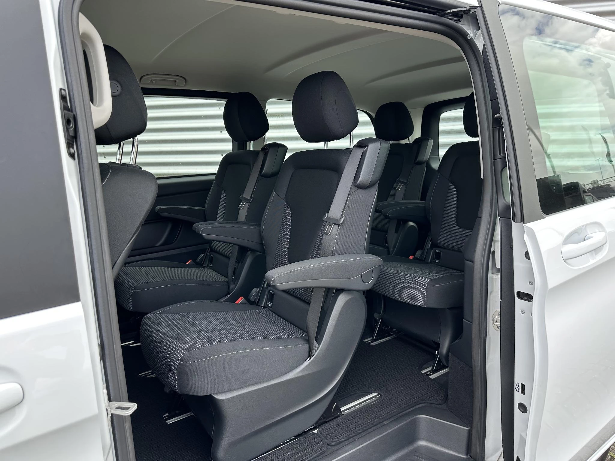 Mercedes-Benz EQV 2025 - 300 90 kWh 6/7/8-Persoons Facelift Model L2 afbeelding 19