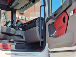 Scania S 2020 - S580 V8 NGS Highline 6x2 - BDF - Retarder - Full air - Custom interior - Loadlift - Fridge - obrazek 29