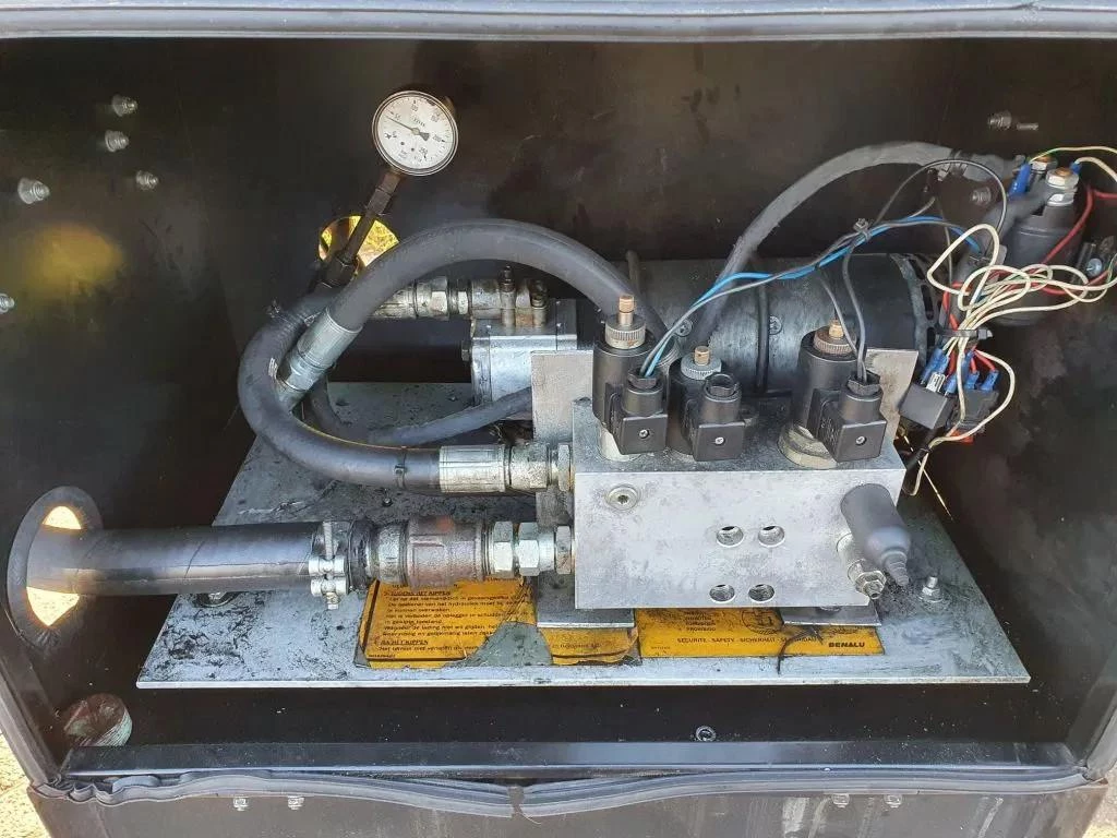 Trailer STEEL 2001 zdjęcie 12