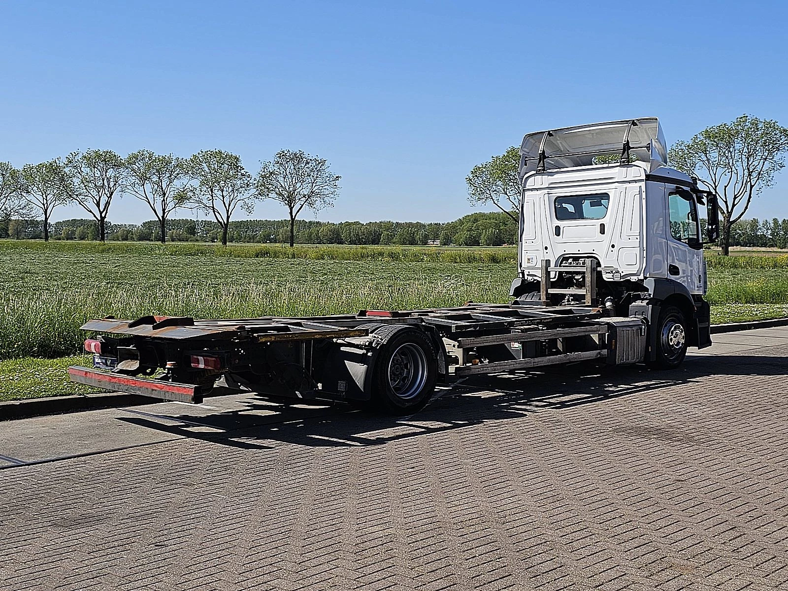 Mercedes-Benz Actros 2021 - 1832 zdjęcie 3
