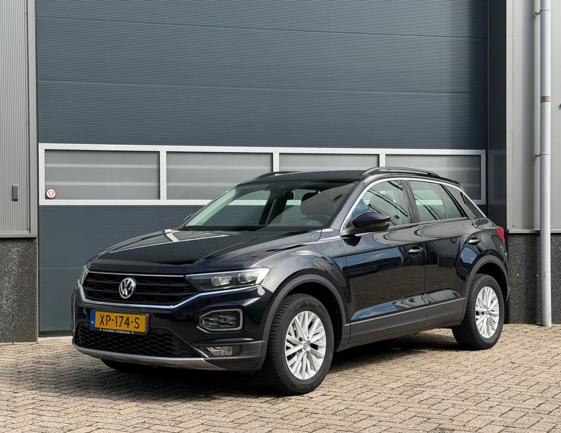 Volkswagen T-Roc 2018 - 1.0 TSI Style bj.2018 Navi|Trekh|Pdc. image 1