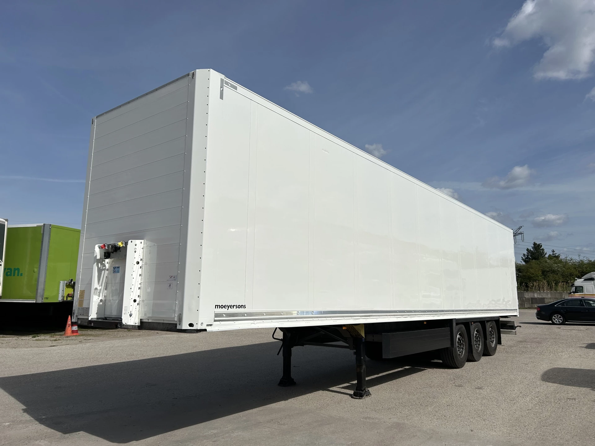 Schmitz Cargobull SCB S3B 2019 - / Box Trailer image 17