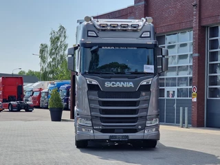Scania S 2023 - 660S V8 NGS Highline 6x2 - Retarder - Full air - Leather - Led - Alloy wheels obrazek 2