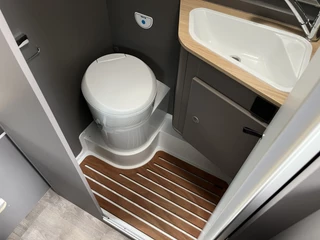 Ford Transit 2023 - LMC Innovan C590 Automaat 170PK obrazek 32