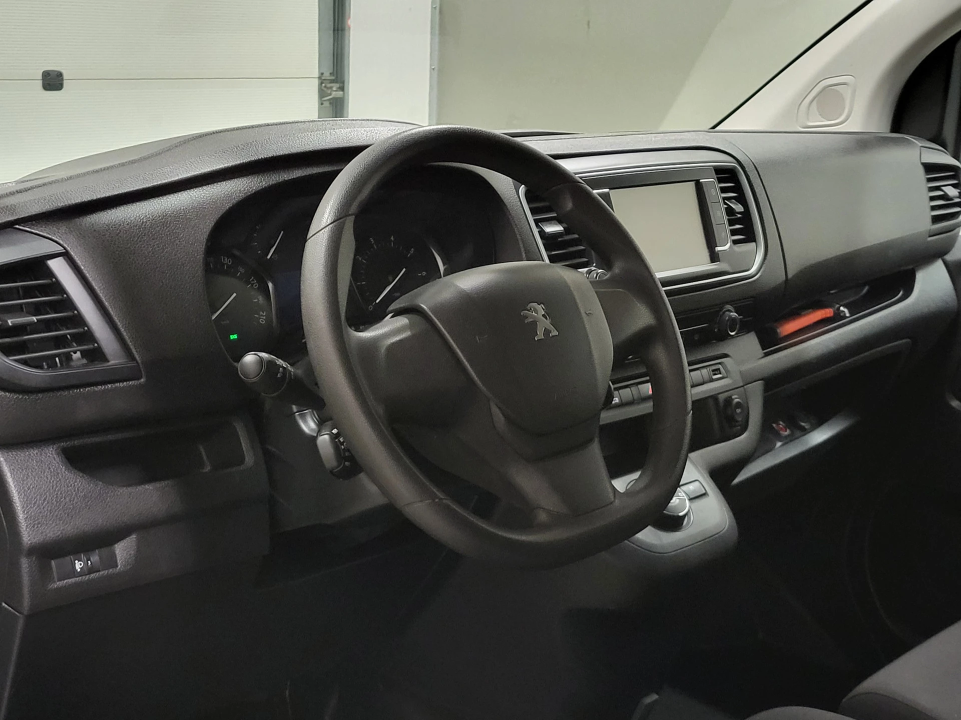 Peugeot Expert 2024 - 2.0BlueHDI 145pk L3/H1 Automaat Euro 6! image 4