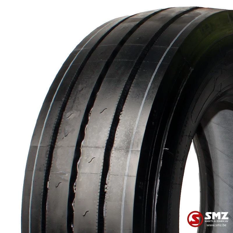 Michelin - Band 245/70r17.5 michelin x line 143/141J Bild 1