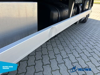Renault D 210 4x2 Laadklep 2000KG + Trekhaak 2017 - N/A изображение 26