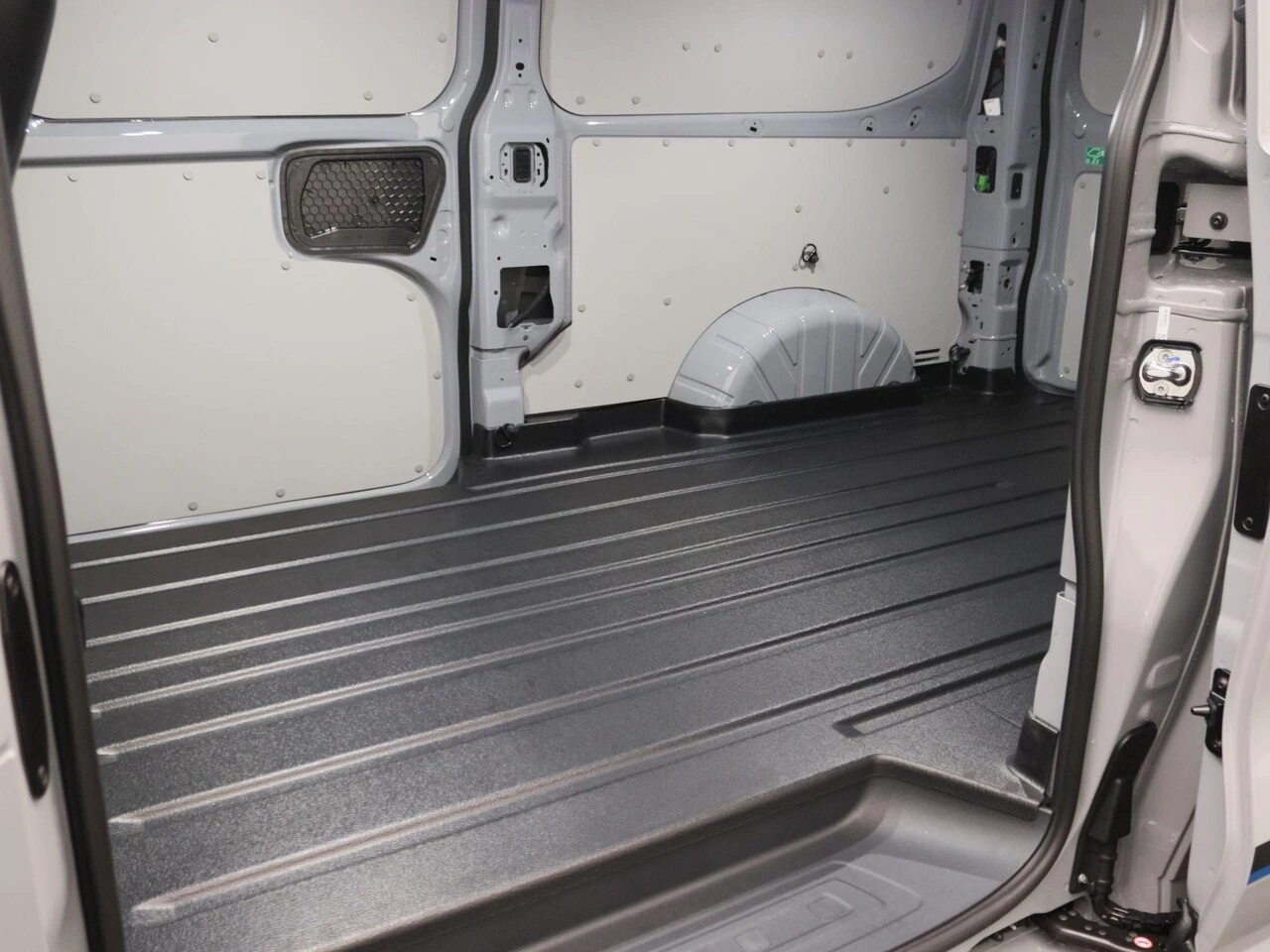 Ford E-Transit 2026 - Cust. L2H1 Sport 218PK Automaat Schuifdeur links en rechts imagen 15