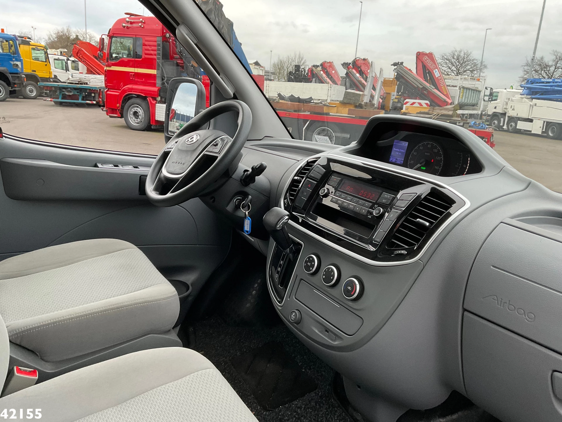 Maxus EV80 2021 - SAIC LWB Veegvuilkipper 100% elektrisch afbeelding 9