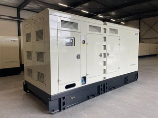 Cummins 2026 - KTAA19-G6A - 700 kVA Generator - DPX-19848 afbeelding 2 miniatuur