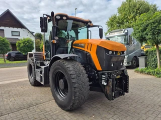 JCB 2019 - Fastrac 4190 image 2 thumbnail
