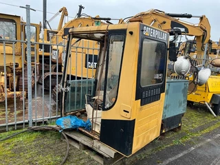 Cat N/A - 315 320 325 330 cabin zdjecie 2