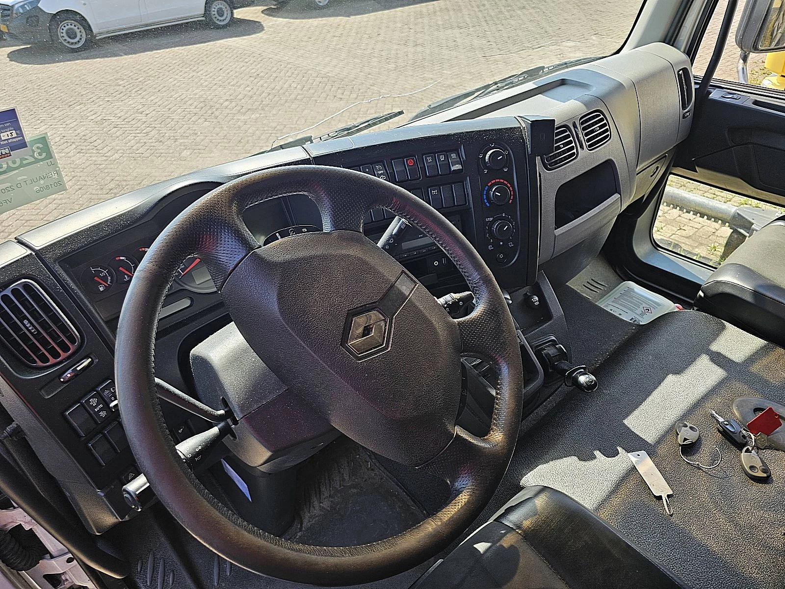 Renault 2018 - D 220 obrázek 8
