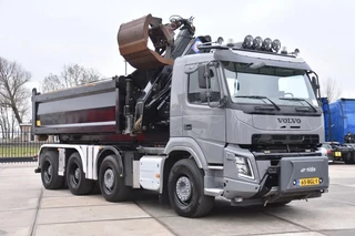 Volvo FM 460 2015 - - 8x4 - HOOKLIFT - CRANE - KIPPER - 494 TKM - HUB REDUCTION - WIDE SPREAD - GOOD CONDITION - te koop