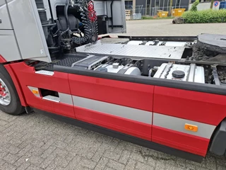 Volvo FH 2019 - FH4-460 / VEB+ / HYDRAULICS / DOUBLE TANK / SMART TACHO V2 / 787853 KM / LWDS / FRIDGE / AUTOMATIC / EURO-6-D / 2019 imagem 8