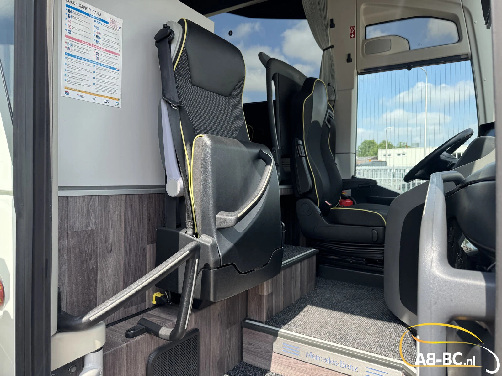Mercedes-Benz Tourismo RHD 2023 afbeelding 39