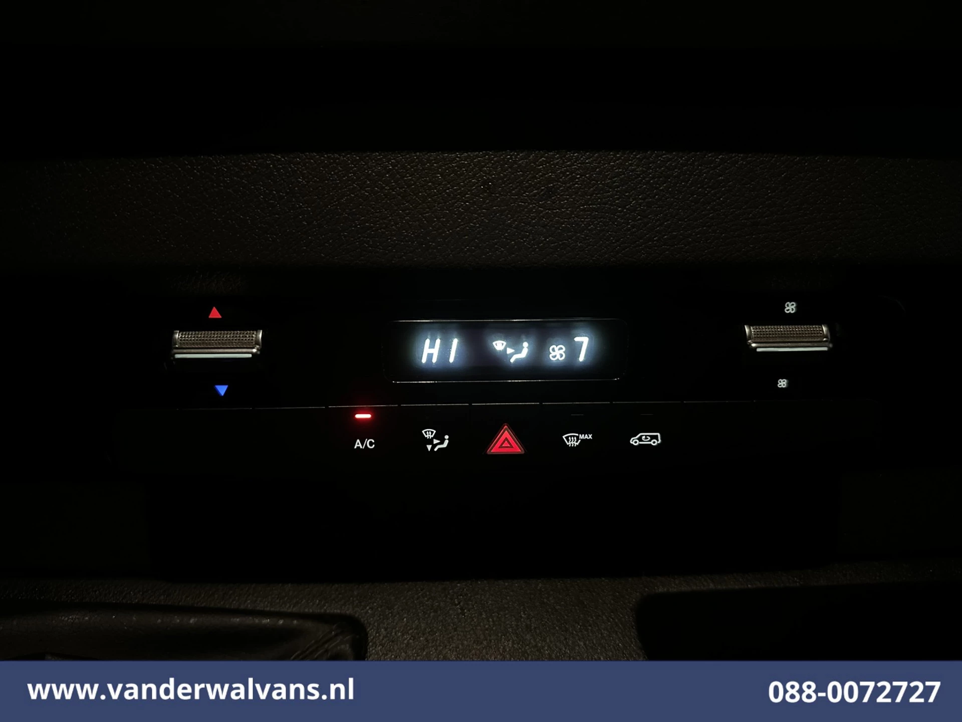 Mercedes-Benz Sprinter 2022 - 317 CDI 170pk L3H2 Euro6 Airco | Camera | Navigatie | Apple Carplay | Cruisecontrol obrázek 7